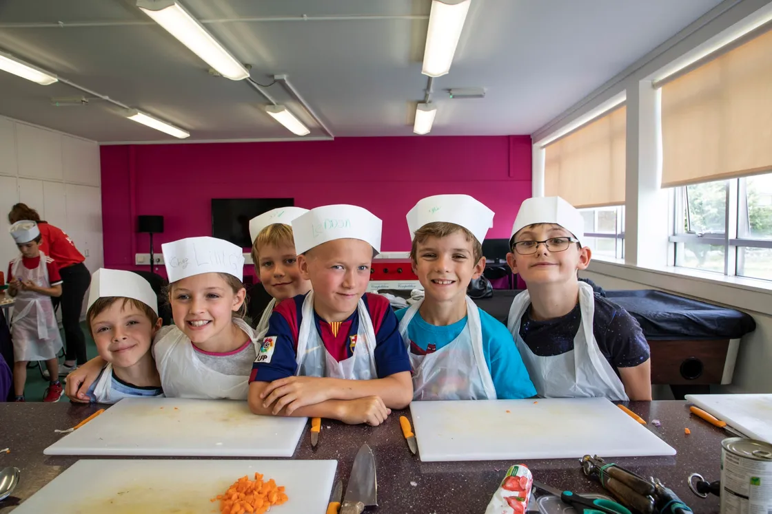 Picture by Sophie Rabey.  05-08-19.  Youth Commissions Summer Playscheme is focusing on teaching children to eat well and learn more about sugar intake.. (25436946)