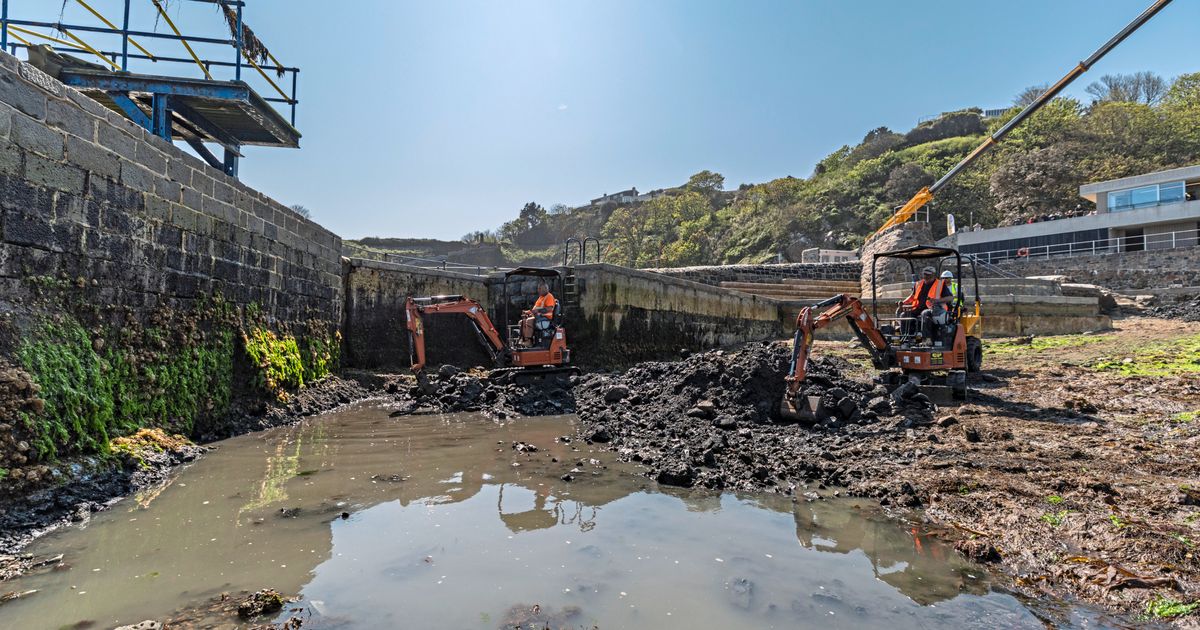 Diggers get to work in bid to reopen diving platform