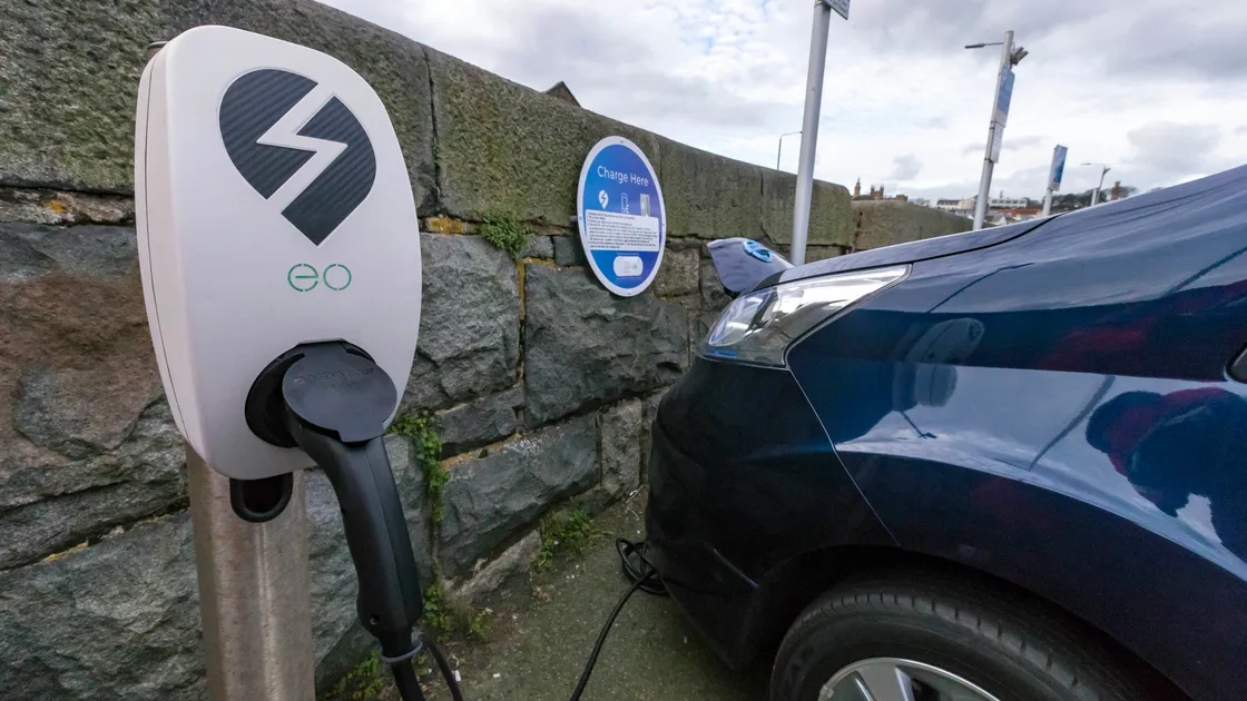 Electric vehicle charging space at North Beach car park, Town. (29594602)