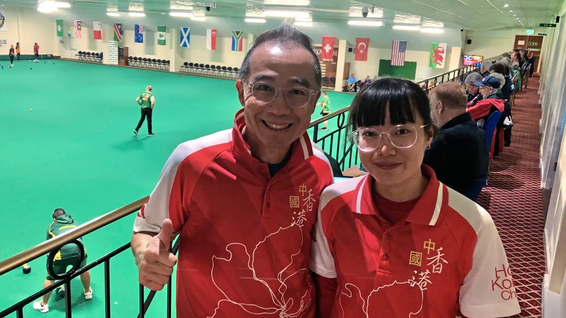Stanley Lai and Gloria Ha travelled to the tournament from Hong Kong, and ended up playing with borrowed equipment after there luggage was lost in Dubai. (33175909)