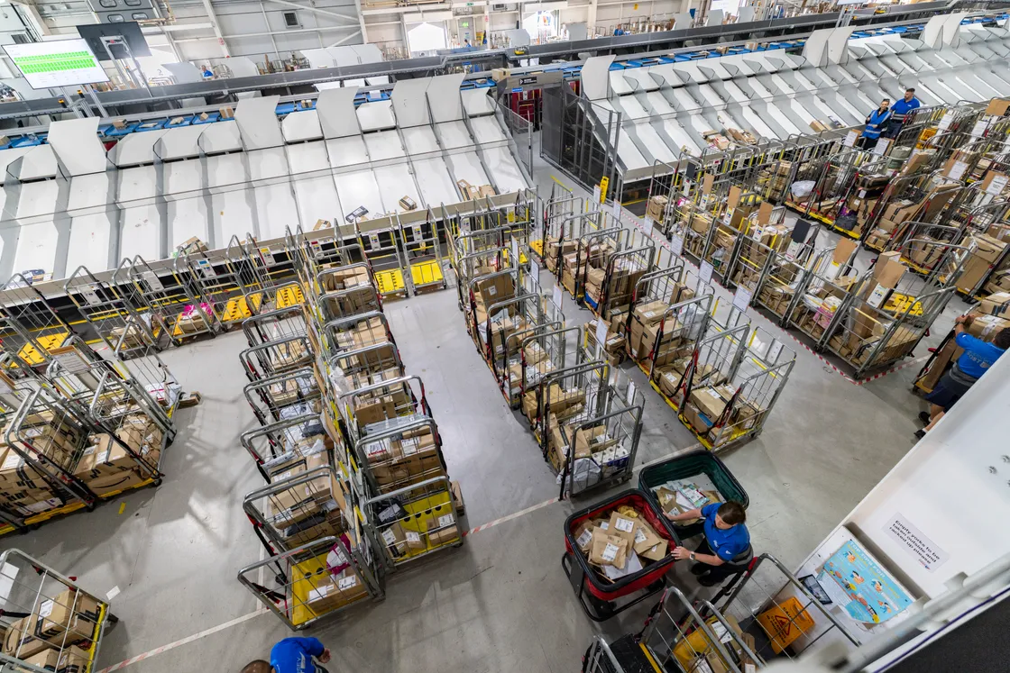 At 50 metres long, the OptiSorter runs almost the entire length of the office, and sorts 6,500 parcels per hour.