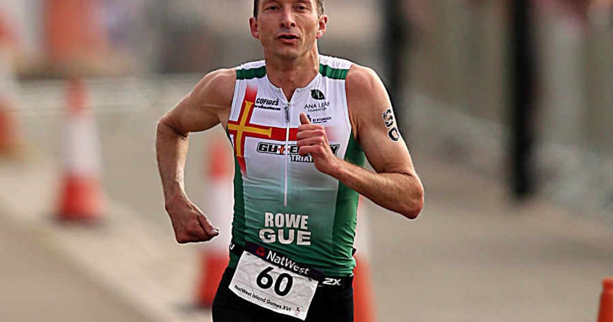 Melbourne veteran Rowe gets Games nod at 51