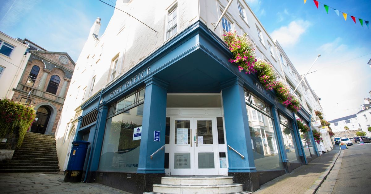 Plans to turn former post office into grocery store