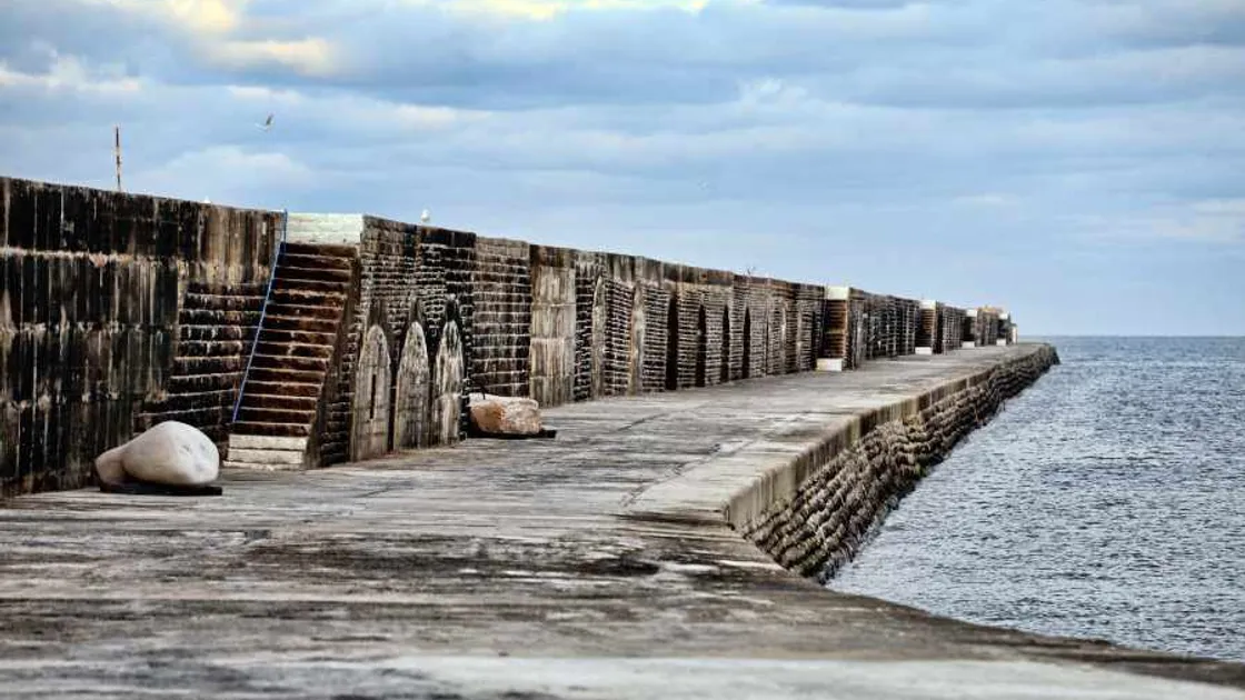 Calls renewed for Alderney breakwater redevelopment