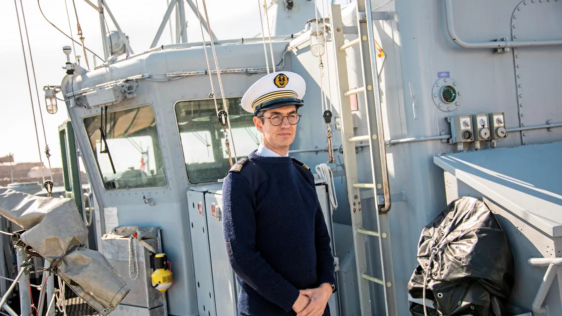 Captain Pol Maurickx, the commanding officer of the FS Sagittaire. (33102592)