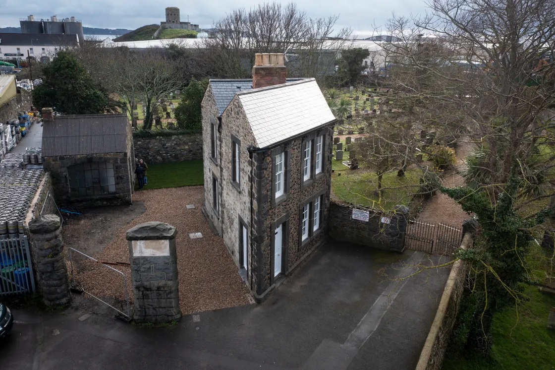 Church House was used as offices by quarrying and stone exporting company John Mowlem. The old forge in the back garden will be used to house a free museum. (30459112)