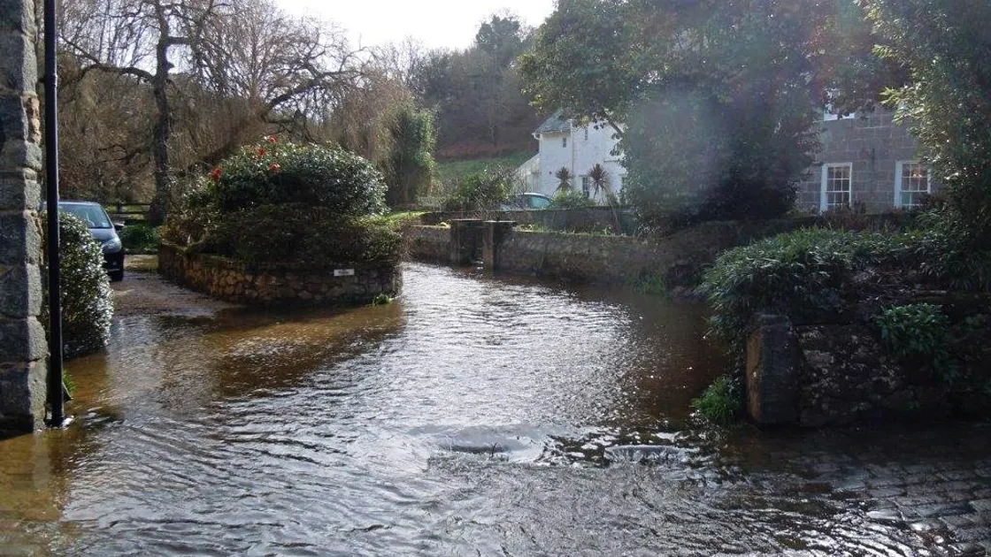 Flooding in Rue De Quanteraine, St Peter's. (Picture by Nigel Baudains, 29210572)