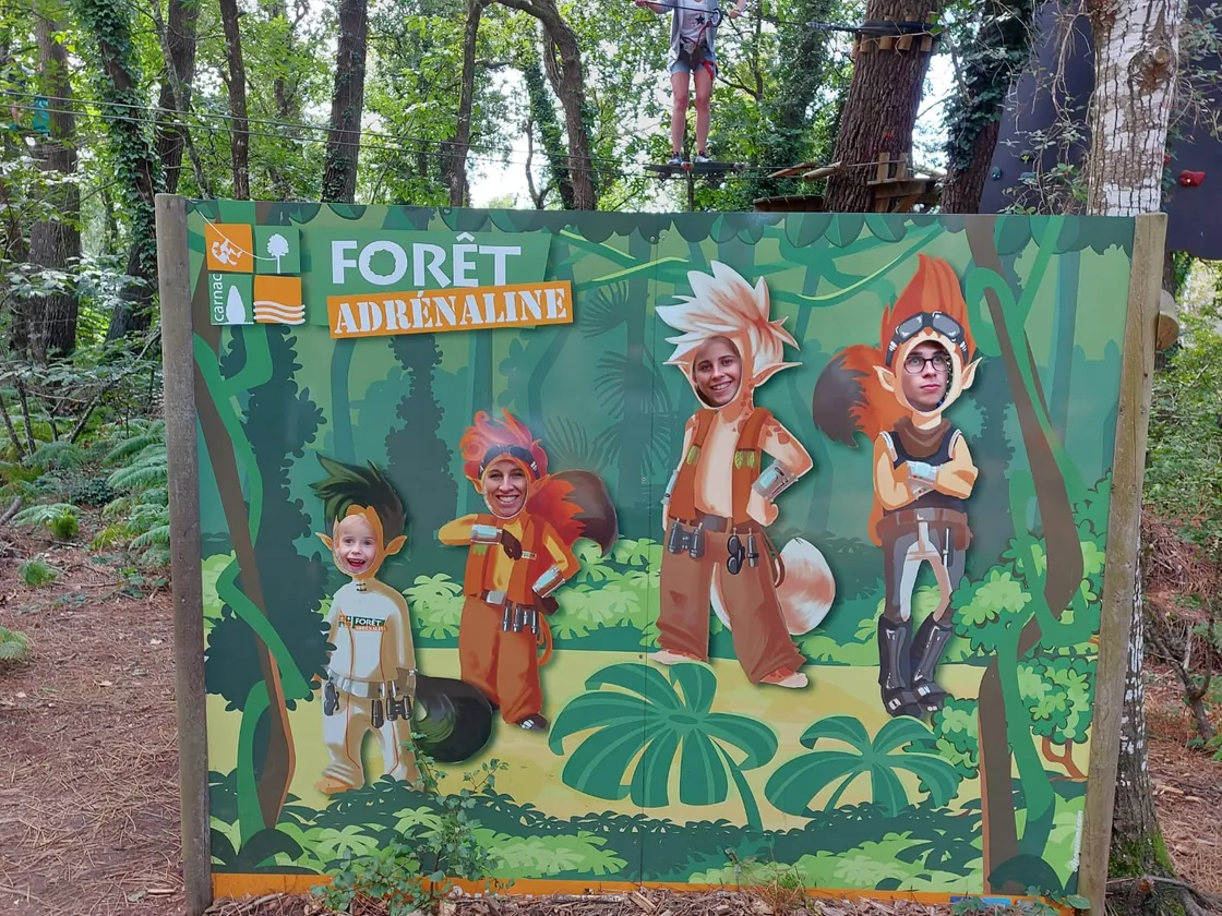 Foret Adrenaline Carnac offers plenty of family-friendly fun.