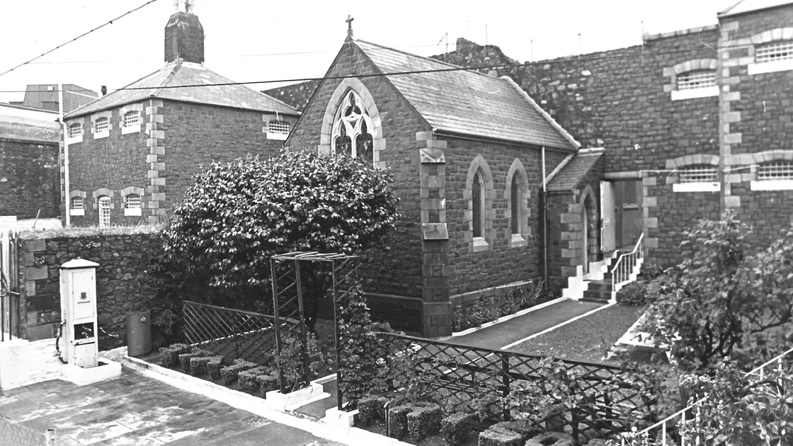 Guernsey Prison in St James Street in 1977. (Guernsey Press archives, 32410239)