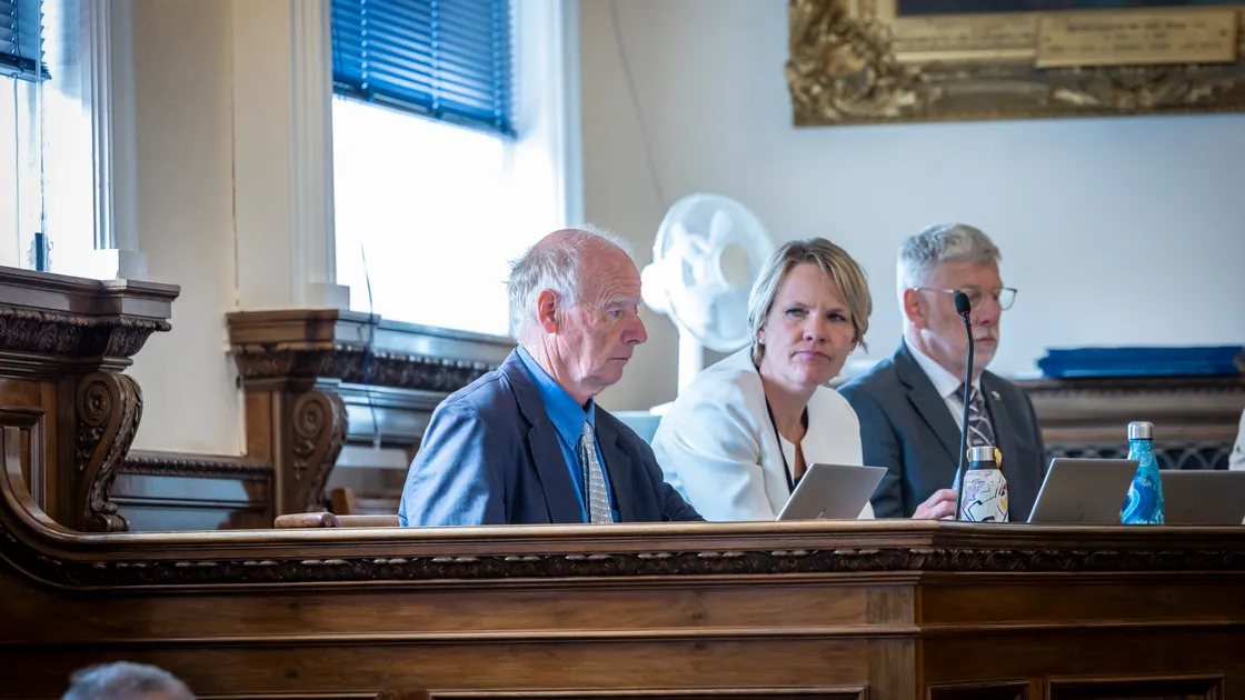 Deputy Sasha Kazantseva-Miller was unhappy with the senior committee’s approach