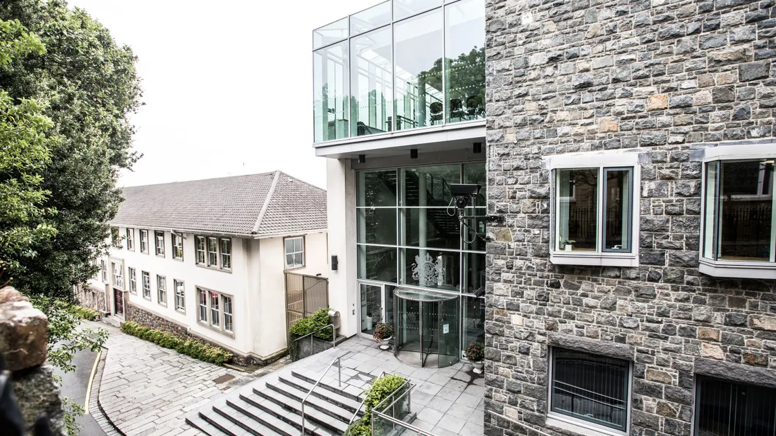 The Royal Court. (34695486)