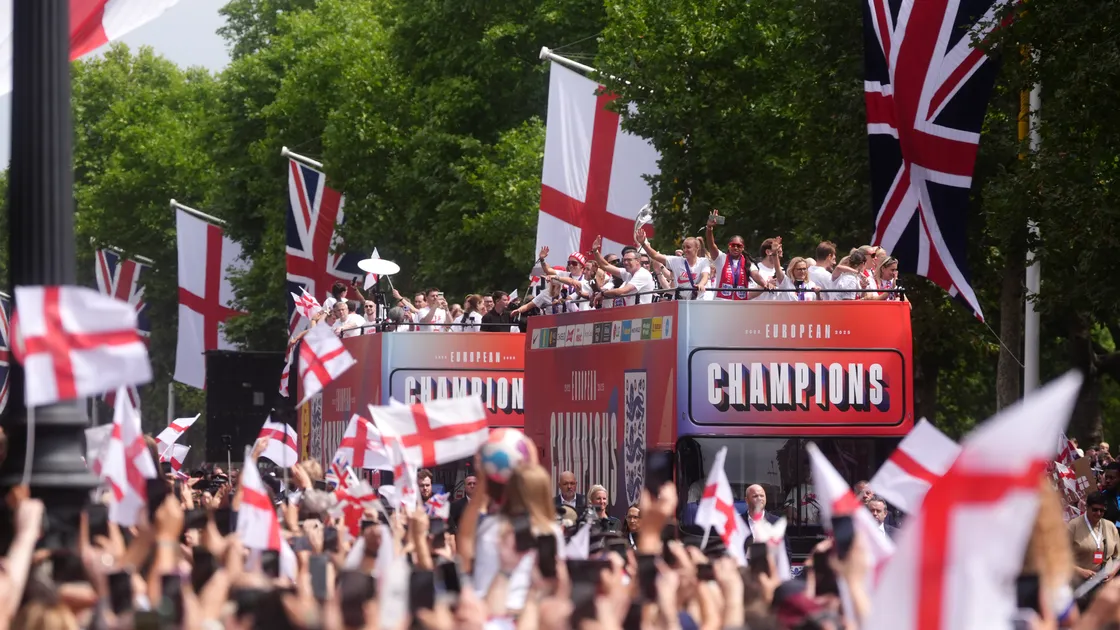 Le Tissier and the Lionesses toured through London yesterday on open-top buses.