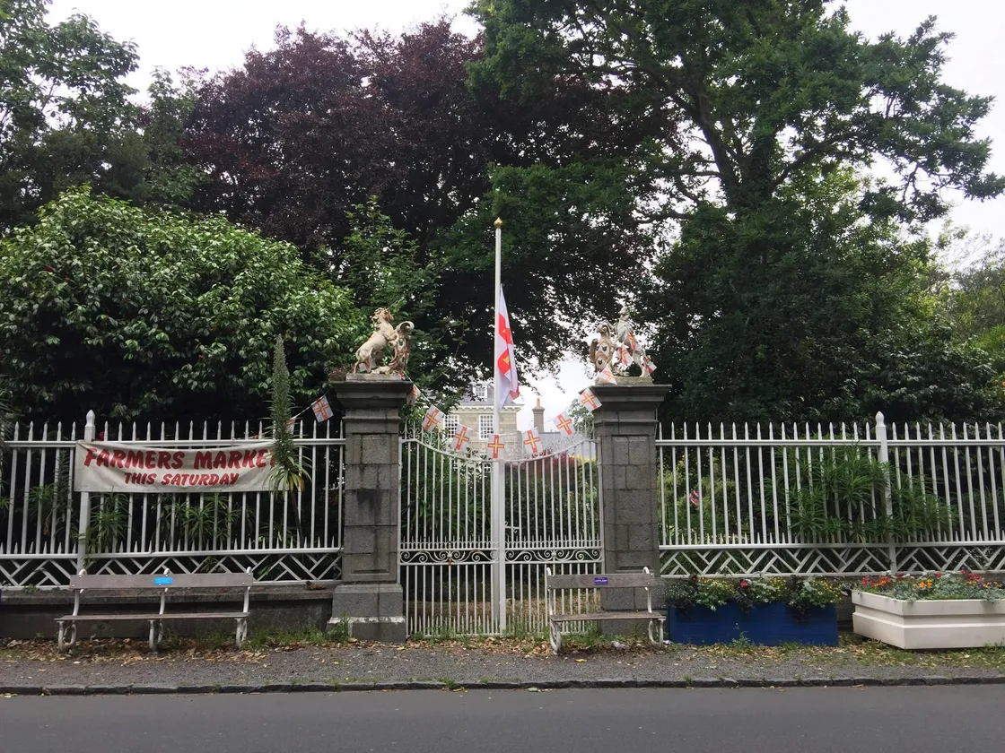The flag outside Sausmarez Manor flies at half mast in remembrance of one its most dedicated and skilled contributors. (25037323)