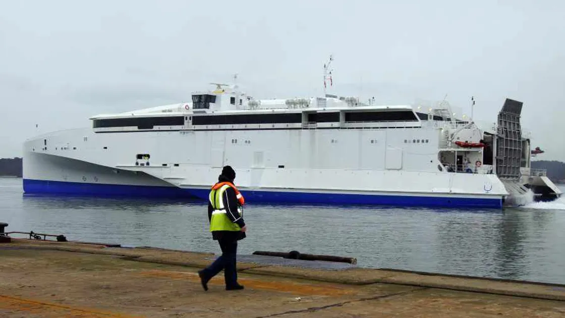 Condor ensured service before vessels' sale