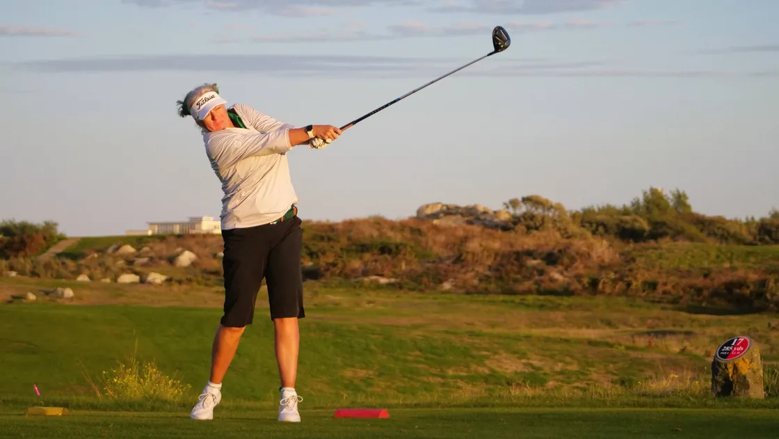  Bonny Hamilton joined forces with Mandy Webber to secure a point in the foursomes.