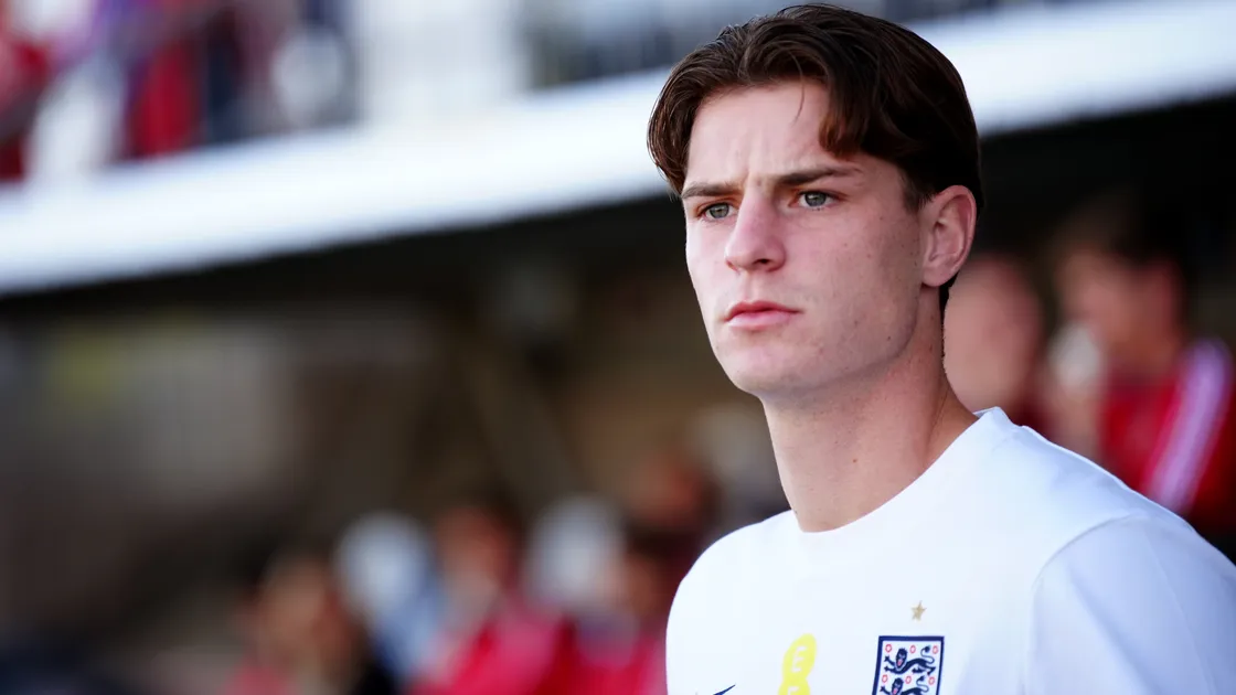 Alex Scott made his first start for England in a stunning 7-0 win in Croatia on Saturday.
