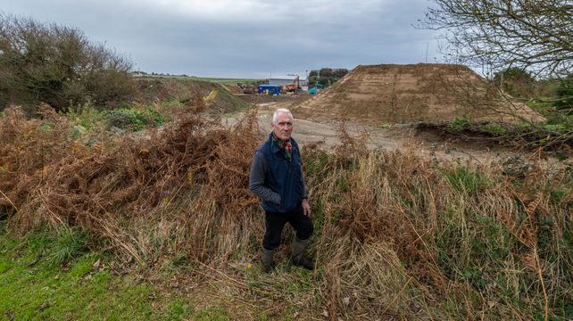 Controversial field is now wanted for aircraft hangar