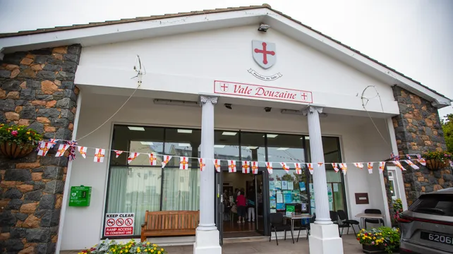 Vale douzaine wants parish representation back in States