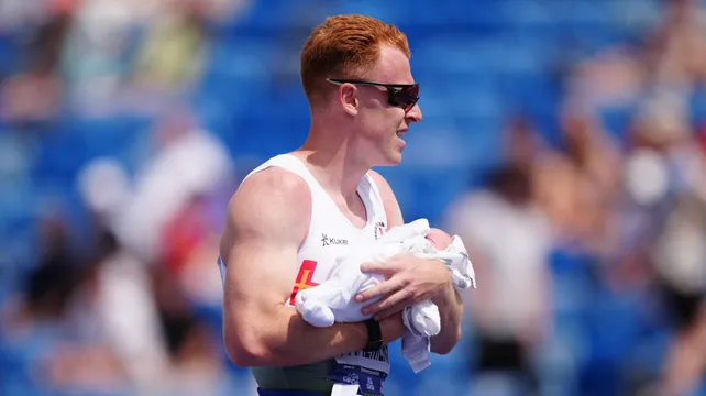 New dad Chalmers regains national crown on Father’s Day