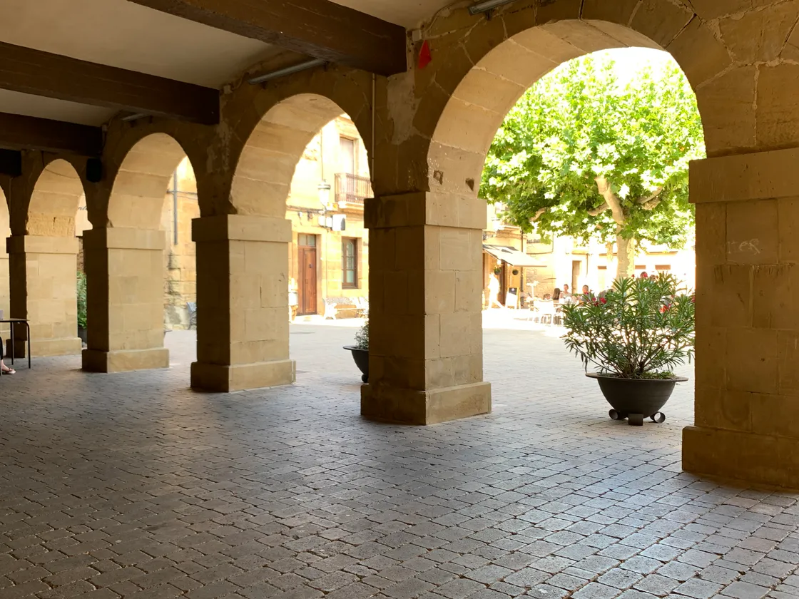 Much needed shade in San Vicente as the mercury peaks at 39C. 