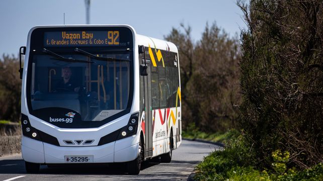 Bus operator working to ‘urgently resolve’ ticketing issue