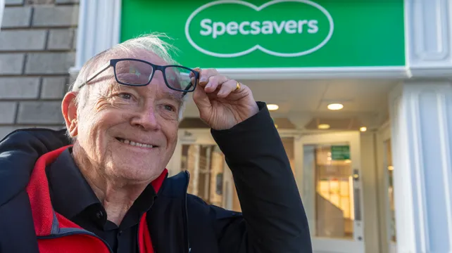 Cataract surgery transforms retired bank manager’s life