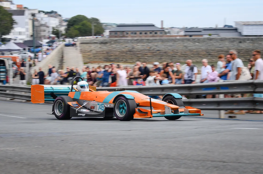 Ian Le Messurier lowered the Class record for Sports Libra up to 1600cc.