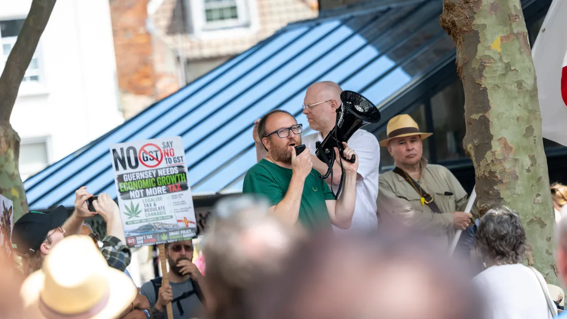 Garry Collins’ wanted the States to hold off on major tax reform while a temporary task force of deputies – known as an ‘appropriations committee’ – oversaw a fresh search for savings.