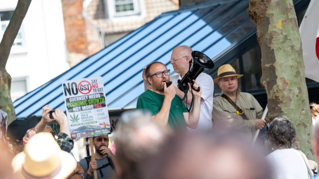 Collins’ call for new savings committee rejected by deputies