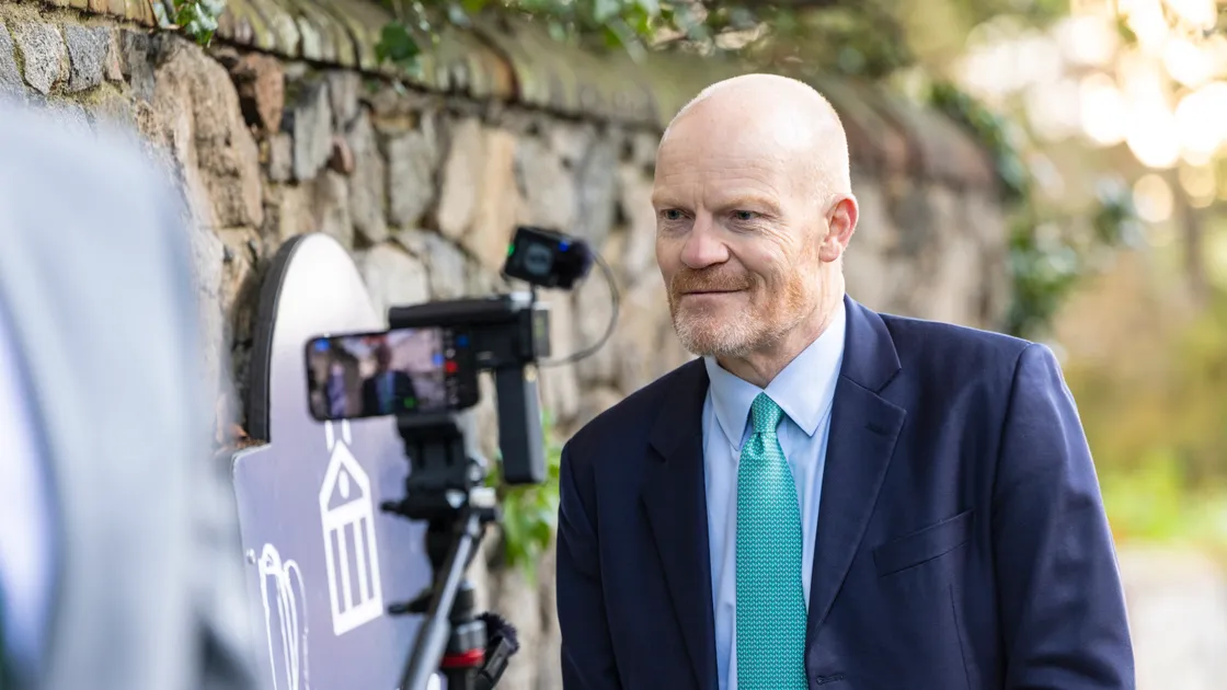 P&R vice-president Gavin St Pier told the States yesterday that there would be ‘accountability, but not a witch-hunt’ when the findings were clear.