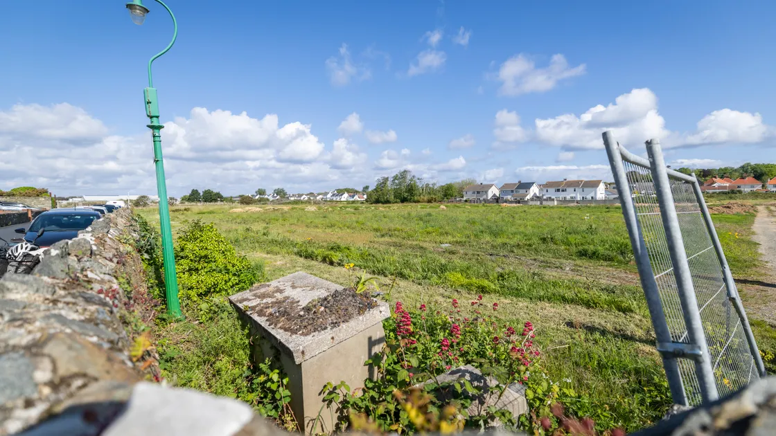 There are plans for a further 180 homes at Parc Le Lacheur.