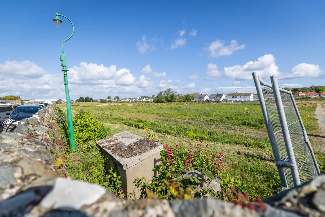 There are plans for a further 180 homes at Parc Le Lacheur.
