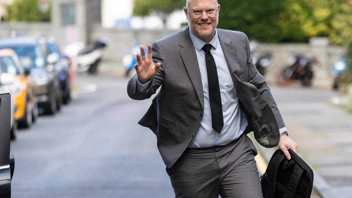  Rob Curgenven