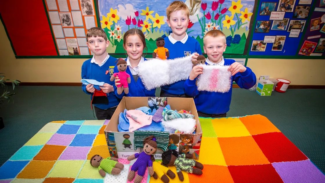 La Houguette pupils help in getting knitted blankets to Tanzanian children