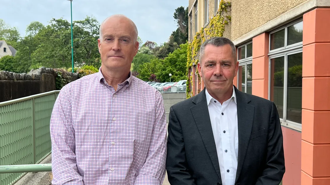 Channel Island emergency planning officer, Kevin Murphy and Home Affairs president Marc Leadbeater.