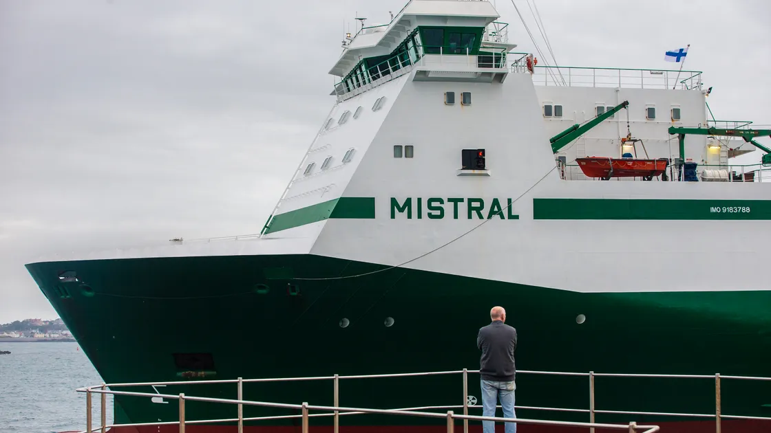 DFDS ship MV Mistral during a berthing trial. (Picture by Peter Frankland, 33697067)