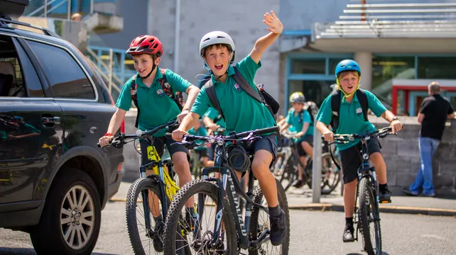 £3,000 grant for a school’s ideas to promote active travel