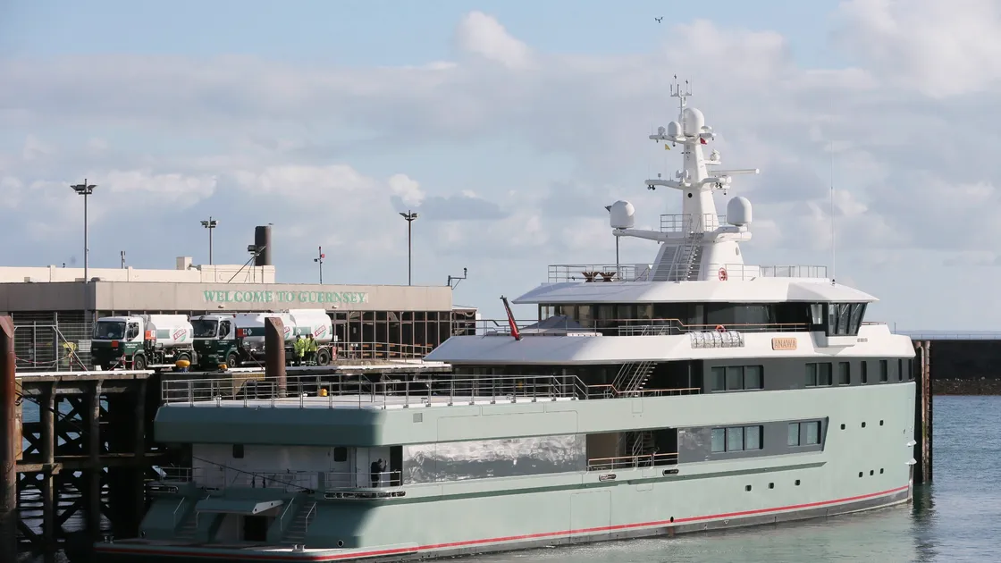 Pic by Adrian Miller 04-11-20 Super yacht Anawa refueling in St Peter Port Harbour (28876413)