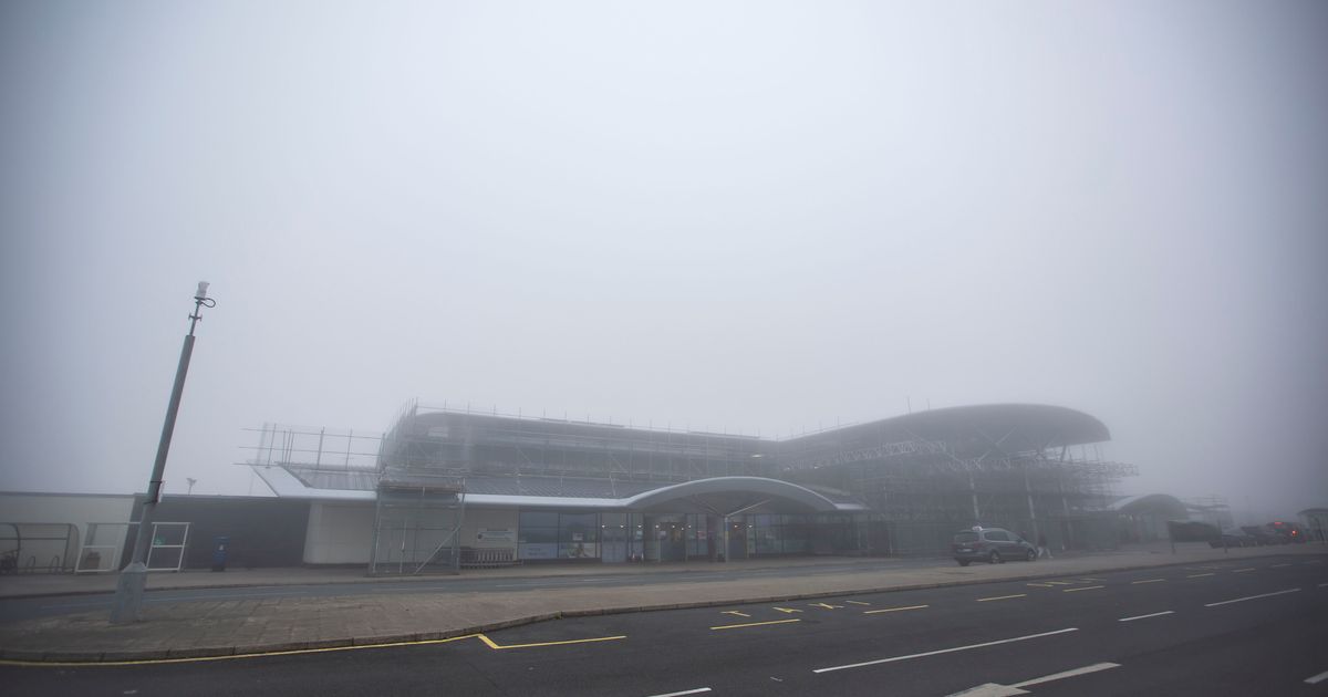 A third of Gatwick flights do not go over four days of fog