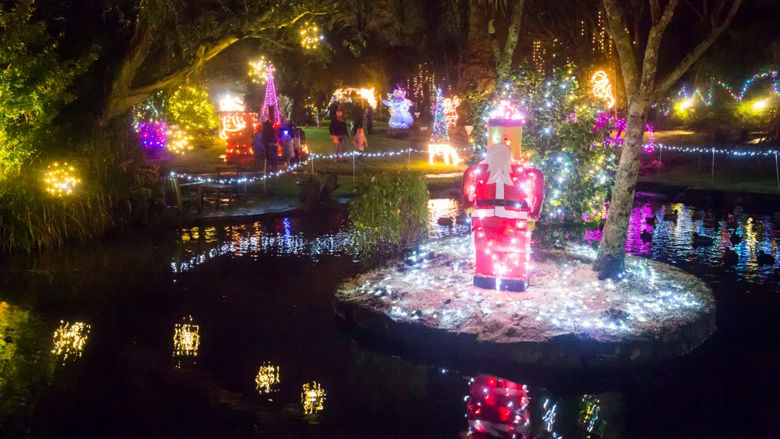 Picture By Steve Sarre 06-12-18.Backmans House.winter wonderland 2018. (26134237)