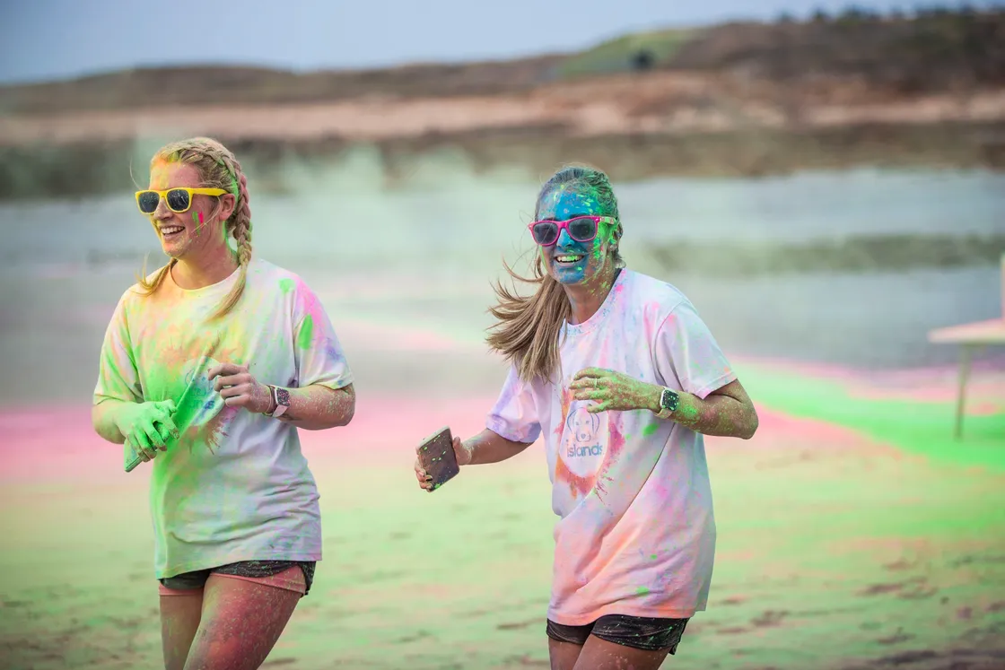 Vazon turns into Rainbow Beach for colour fun run