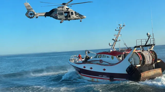 French fisherman dies after helicopter rescue west of island