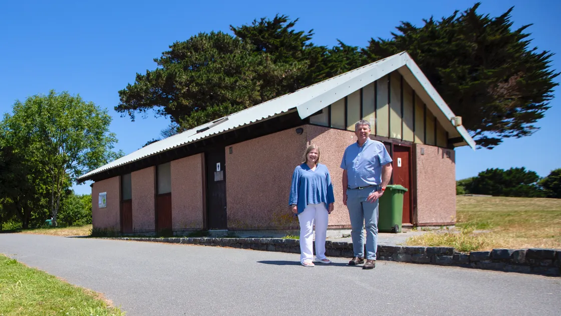 Leonie Le Tissier and Paul Watts of St. Sampson’s Douzaine. (Picture by Peter Frankland, 33366954)