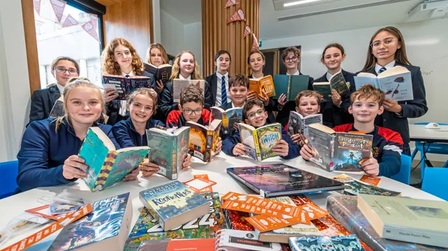 ‘Reading transports me to another world’