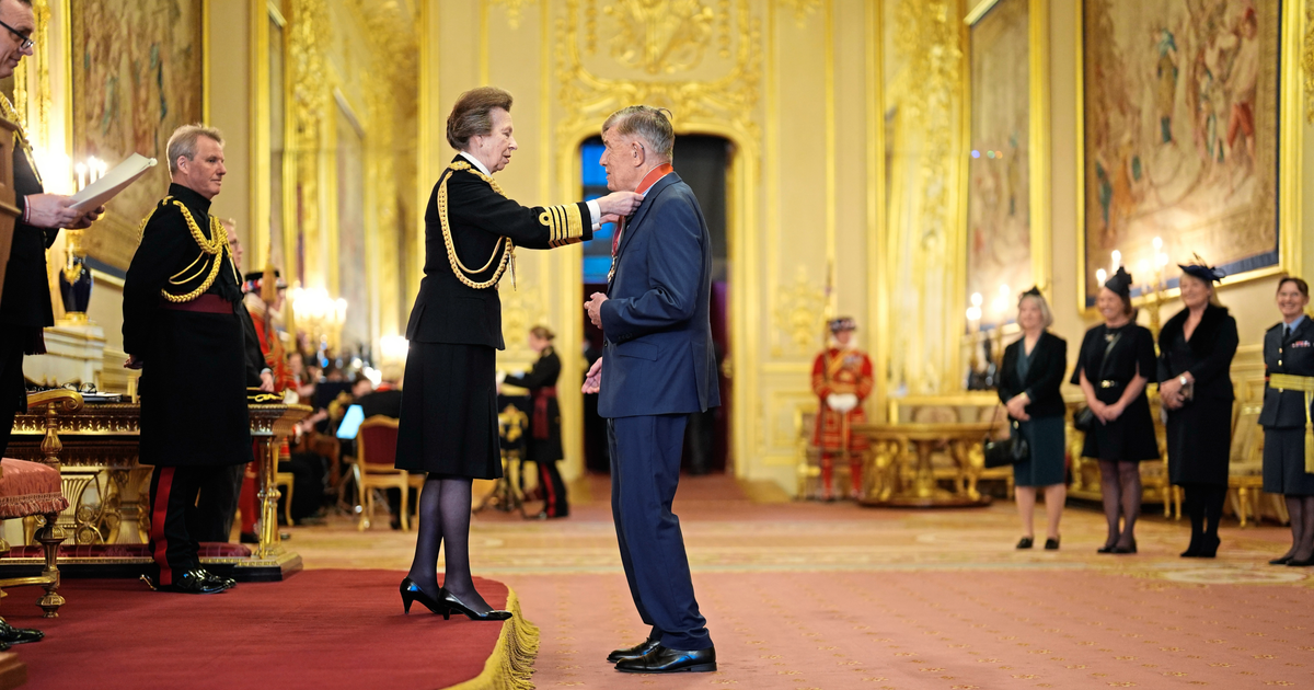 ‘This award isn’t for me’ says modest Doug, CBE