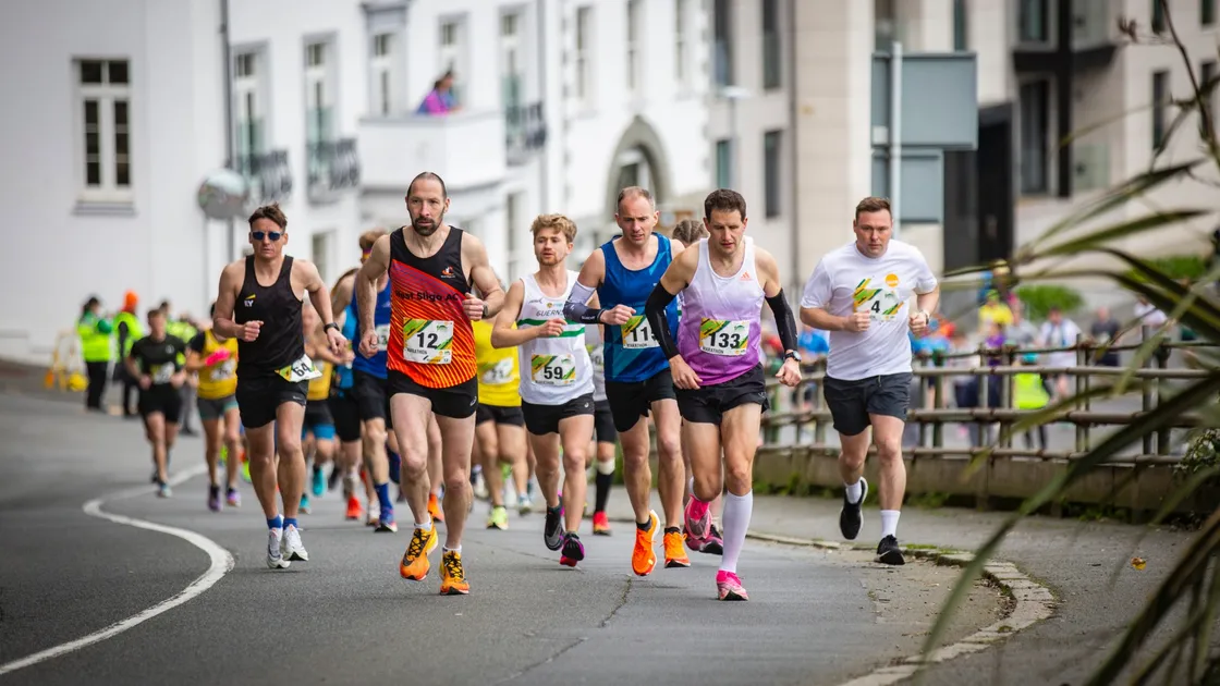 The route for Sunday’s Sure Guernsey Marathon takes runners up Le Val des Terres straight from the startline. (Picture by Sophie Rabey, 33134083)