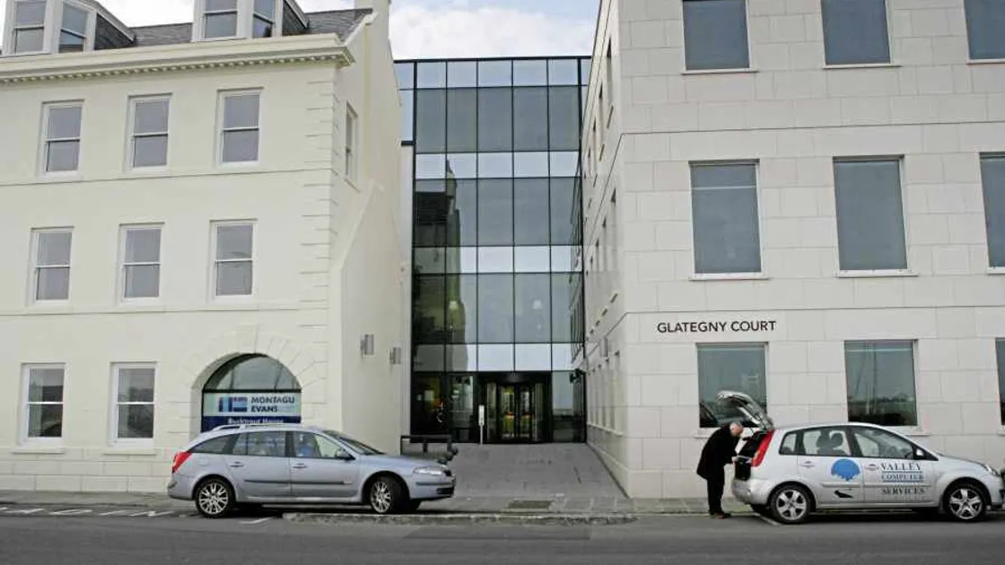 Trust company directors fined £105k after Arch Cru collapse