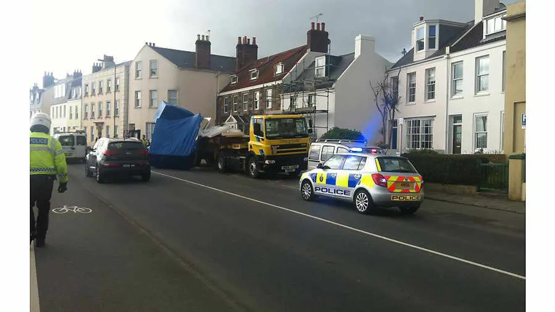 Lorry loses load