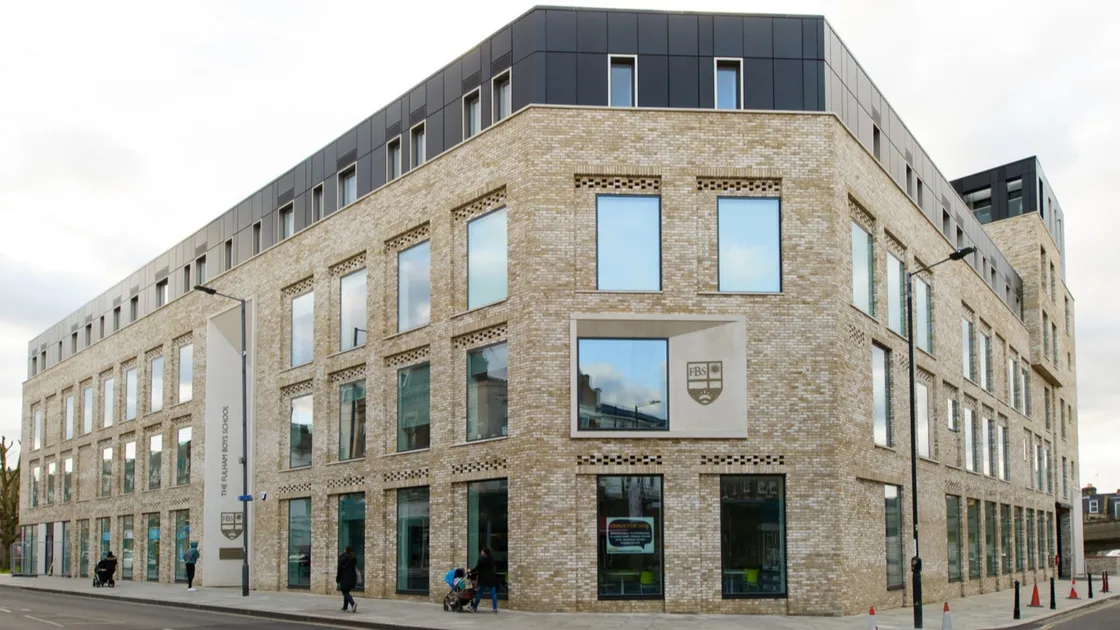 David Smith is the headteacher of Fulham Boys School, the first UK state secondary school to go fully smartphone-free.
