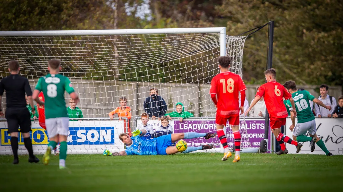 Northwood goalkeeper Daniel Purdue gets down sharply to make a save during GFC’s dominant first half performance on Saturday at Footes Lane. (Picture by Sophie Rabey, 30119955)